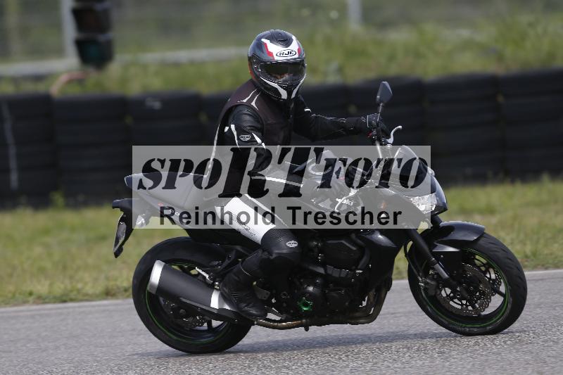 /Archiv-2024/17 01.05.2024 Speer Racing ADR/Schnuppertraining